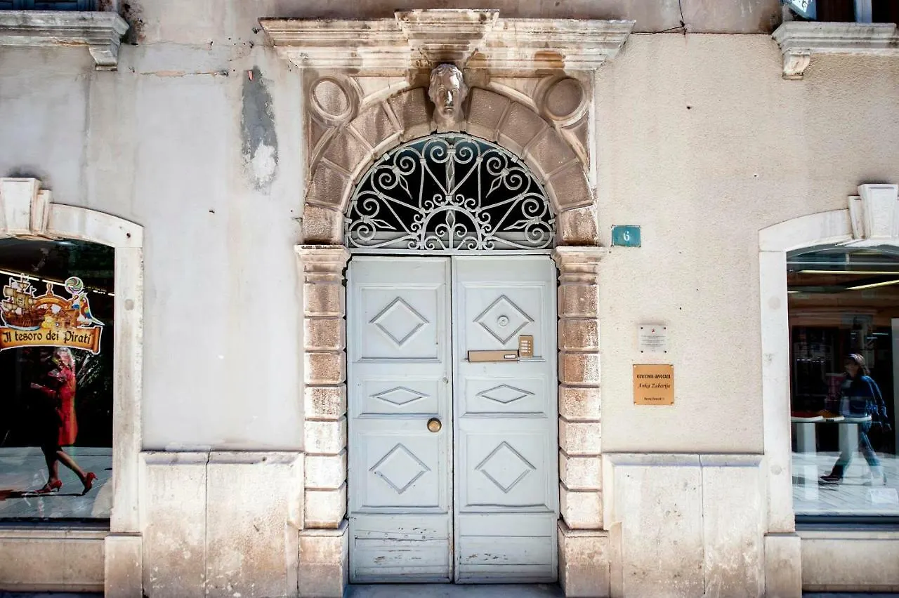 Guest House Barocco Rovinj 3*,